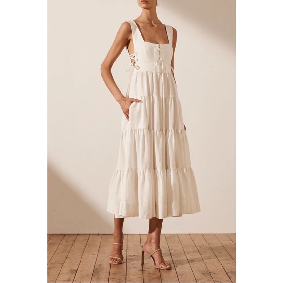 Shona Joy Dresses & Skirts - ✨NWT✨Shona Joy Blanca Lace Up Tiered Midi Dress in Ivory
